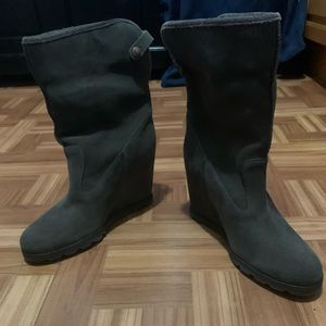 Like new UGG gray wedge boots size 9.5